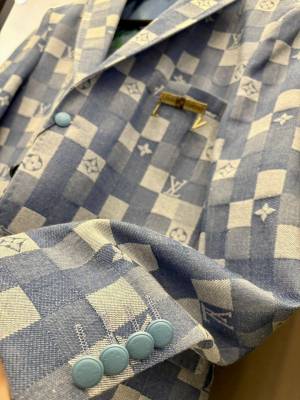 Костюм мъжки сако и панталон LV kod 1022