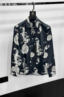 Мъжка риза VERSC kod 975