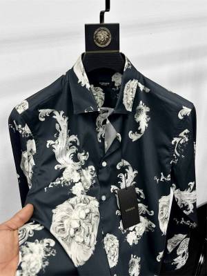 Мъжка риза VERSC kod 975