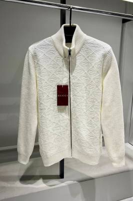 МЪЖКА ЖИЛЕТКА GUC КОД 1081