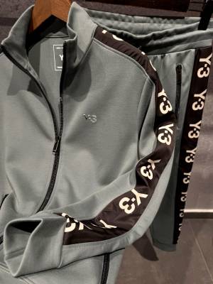 Мъжки комплект Y-3 kod 1010