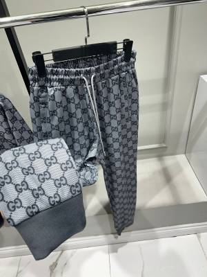 Мъжки сет GUCC kod 1070