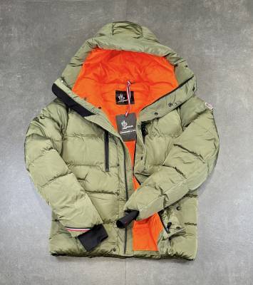 МЪЖКО ЗИМНО ЯКЕ ВАТИРАНО MONCL код 985